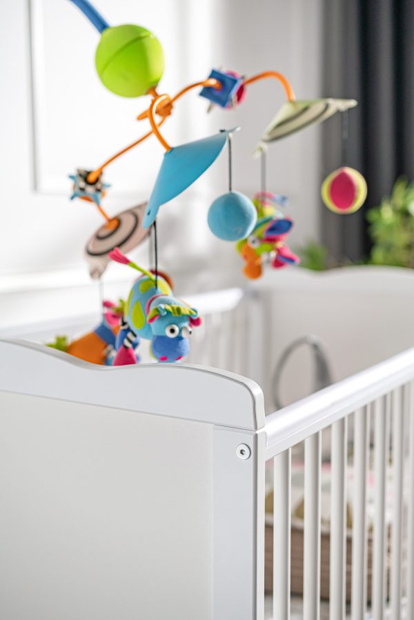 Aurora baby cot with drawer, white matt - Image 9