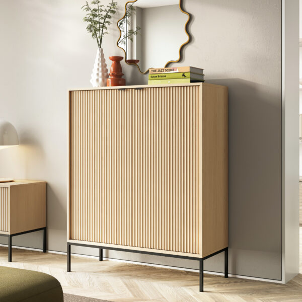Commode NANAIMO K104 - Oak Color - Black Handles - Width 104 cm, Height 125 cm, Depth 39 cm - Image 2