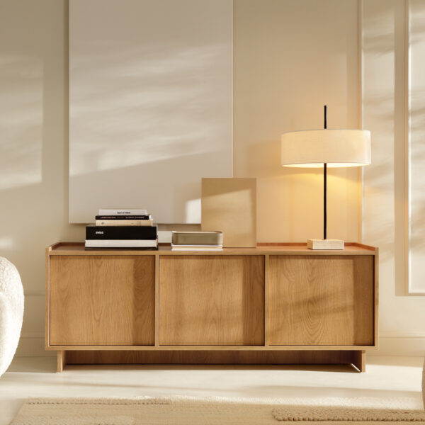 Yarker TV Cabinet - Caramel Oak - 3 Doors - 147 x 55 x 39 cm - Image 2