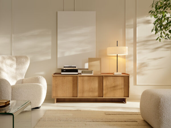 Yarker TV Cabinet - Caramel Oak - 3 Doors - 147 x 55 x 39 cm - Image 5