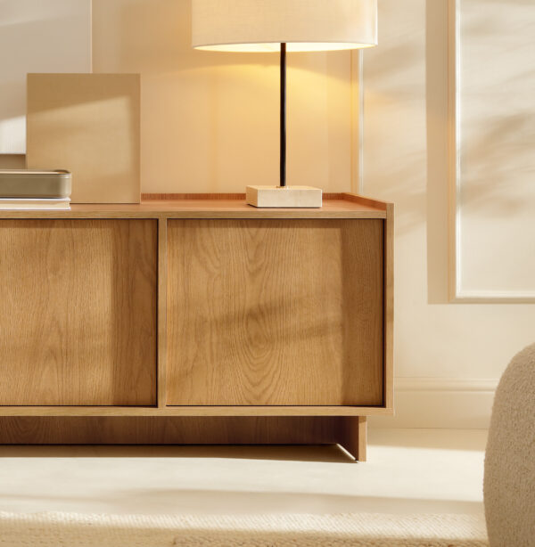 Yarker TV Cabinet - Caramel Oak - 3 Doors - 147 x 55 x 39 cm - Image 7